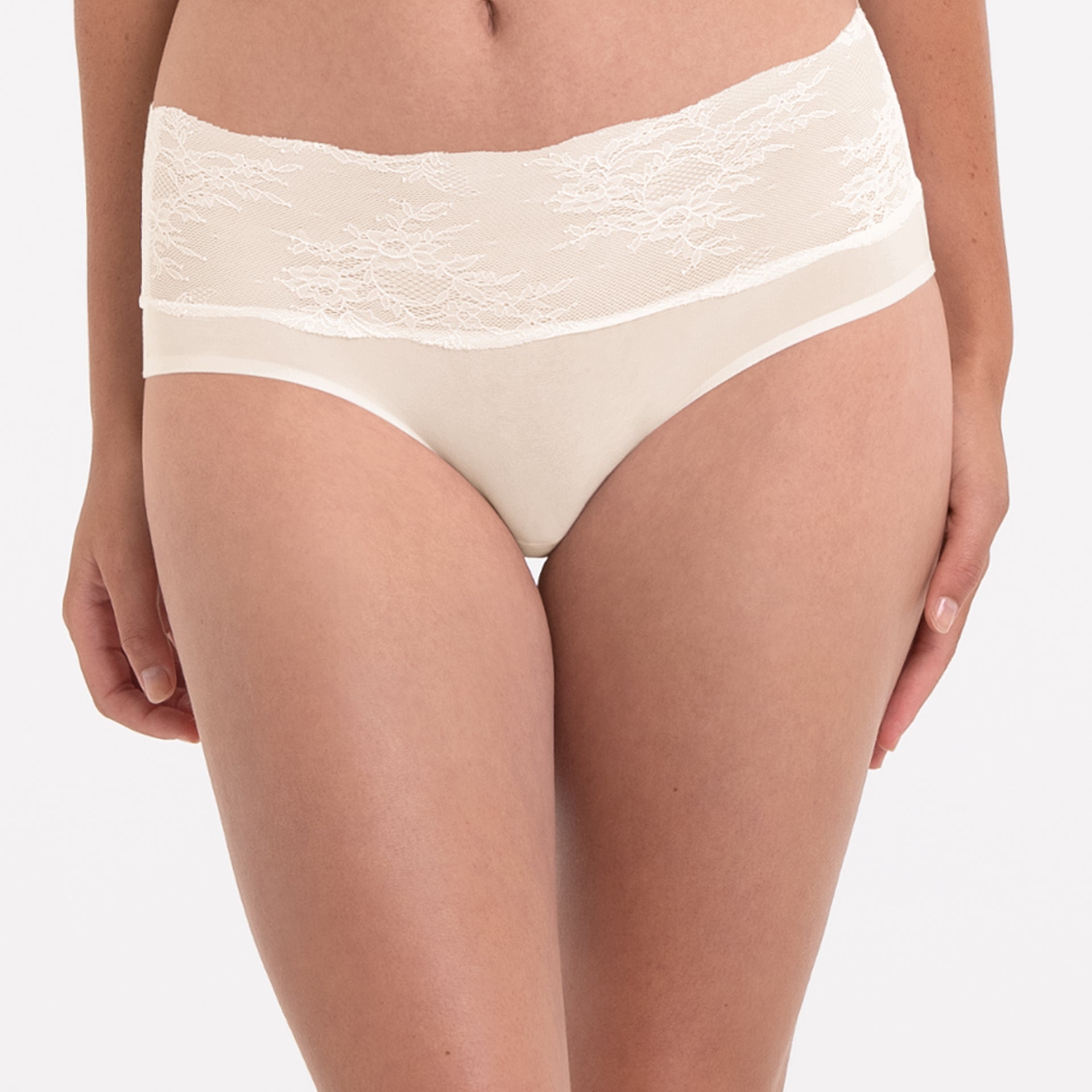 Essential Lace Crystal Vita Alta Pizzo e Taglio Laser ULTIME TAGLIE PRONTA CONSEGNA